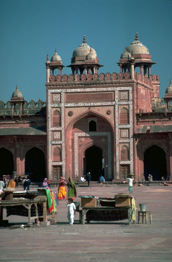 उत्तर प्रदेश में निकाय चुनाव: राजनीतिक दलों की तैयारियाँ