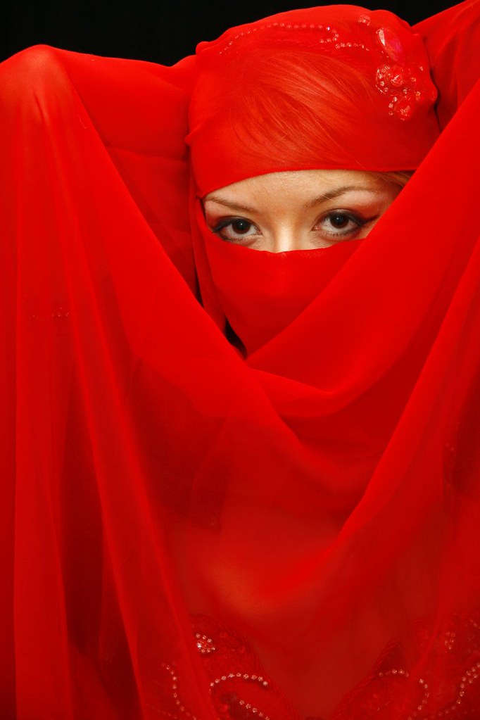 Naye Yug Mein Khiladiyon Ki Rajneeti